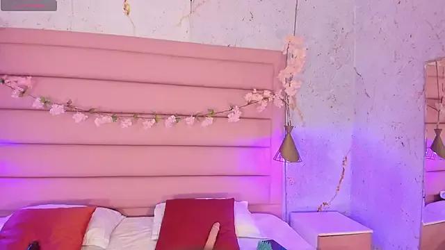 Ava_Whiite from StripChat