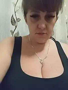 AvaDivaMilf from StripChat is Freechat