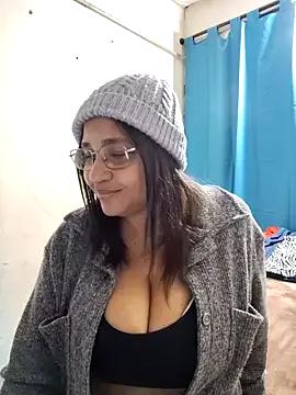 Avannay from StripChat