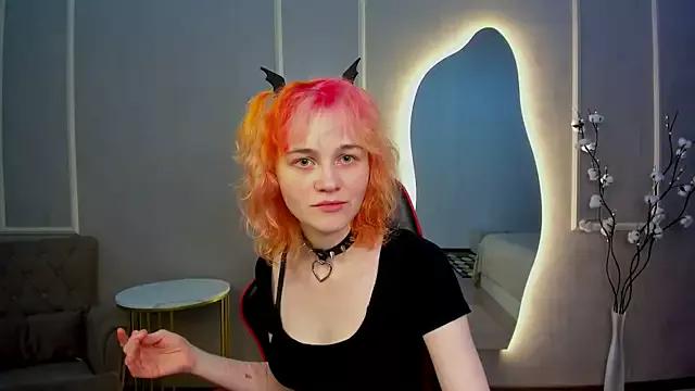 Awawrin from StripChat