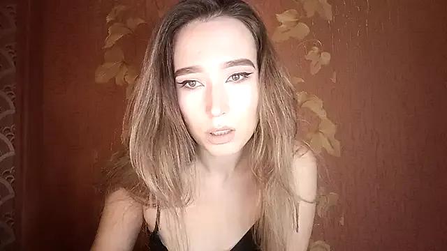 Awora_Wolf from StripChat is Freechat