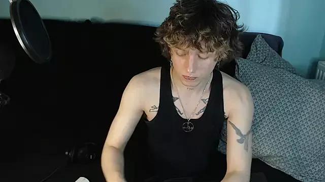 axxxturel from StripChat is Freechat