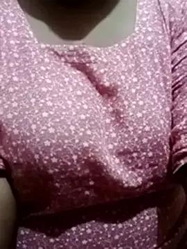 Ayesha0001122 webcams show profile image 