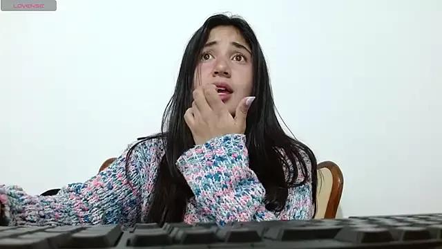 aylin_pierce from StripChat is Freechat