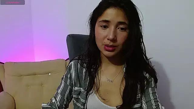 Photos of aylin_pierce from StripChat is Freechat