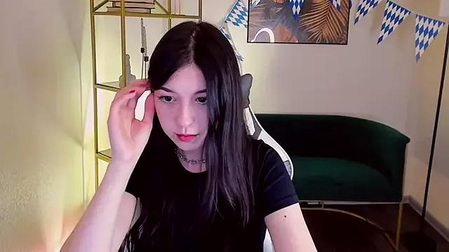 Azaliya_Haze from StripChat is Freechat