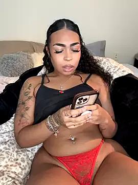 Photos of azaraxxxamor from StripChat is Freechat