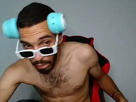 Azesrie webcams show profile image 
