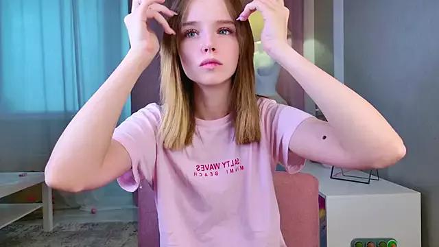 b4by_LoL1 from StripChat