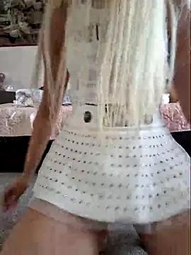 b_l_o_n_d_i_n_k_a from StripChat