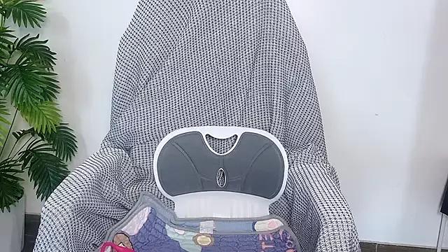 Babe-sweet from StripChat is Freechat