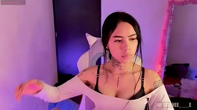 Dirty chat webcam: explore liveshows with versed models, from laying bare to fetishes, in a variety of sexy free adult webcams.