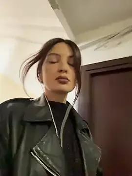 BabeRainbow from StripChat is Freechat