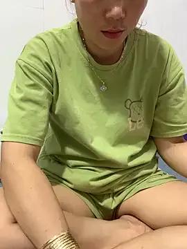 Baby-bigtits from StripChat