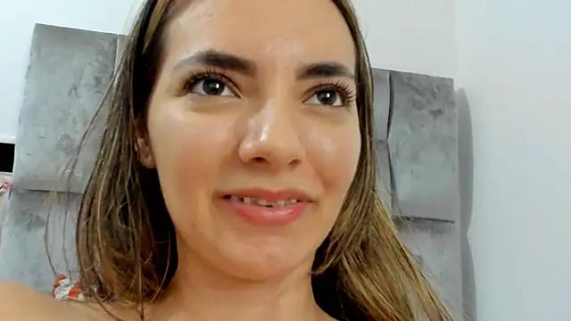 baby-miah from StripChat