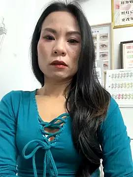 Baby-mmm from StripChat