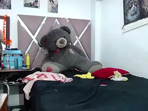 baby_pretty_veneno from StripChat