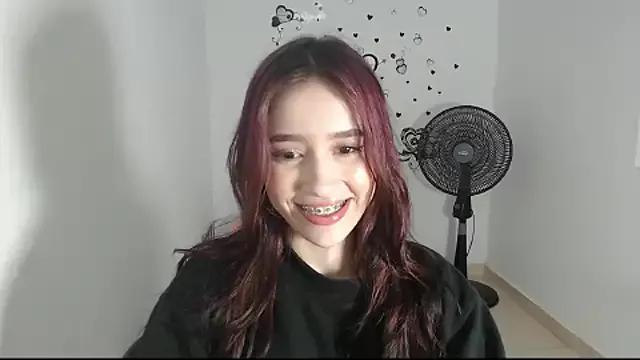 baby_violetta from StripChat