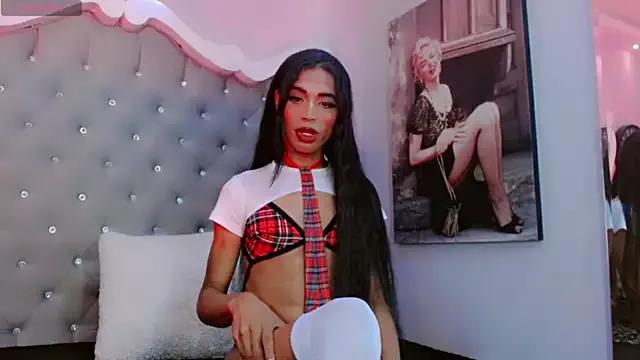 BabyAmatiis_ from StripChat