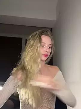 BabyAnais from StripChat