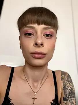 BabyBee_ on StripChat