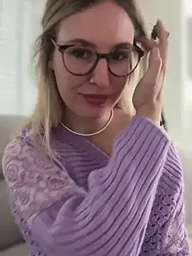 BabyCalipornia from StripChat