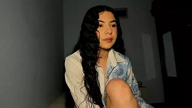 babycherry19 on StripChat