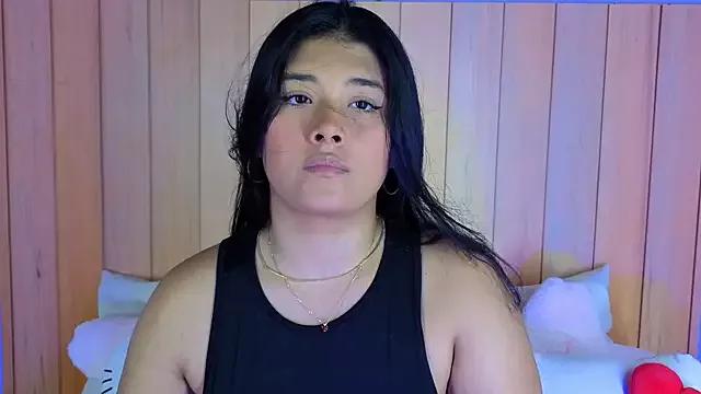 babyhoney1 from StripChat