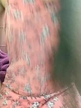 babyqueen001 from StripChat