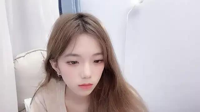 babyting-888- from StripChat is Freechat