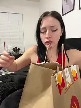 BabyViper from StripChat is Freechat