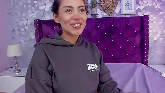 babywildlola from StripChat is Freechat