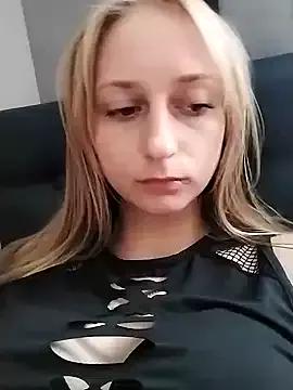 babyXlove from StripChat