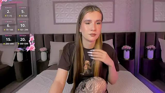 babyy_gloria from StripChat is Freechat