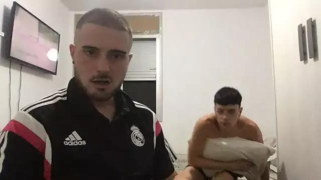 badbwoyz from StripChat