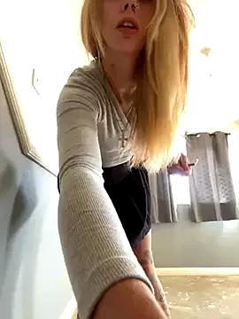 baddieinabenz from StripChat