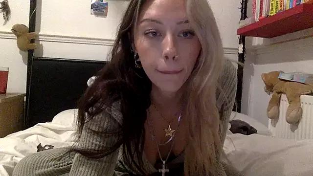 baddieinabenz from StripChat