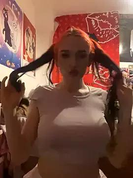 badgirllilli from StripChat is Freechat