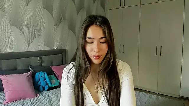 Bambiii_bby from StripChat is Freechat