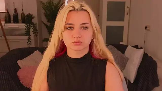 barbaralove_ from StripChat is Freechat
