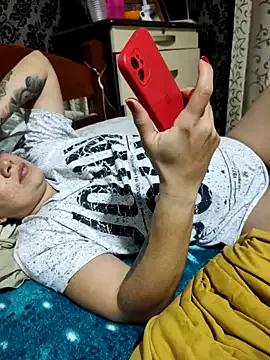 Barbie_13 from StripChat is Freechat