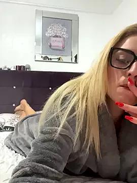 Barbie_26 from StripChat