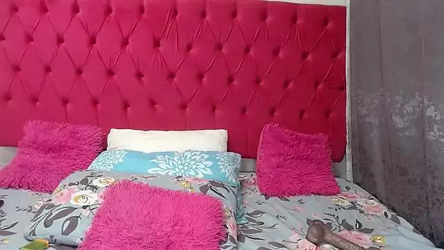 BarbieDollBoobz from StripChat is Freechat