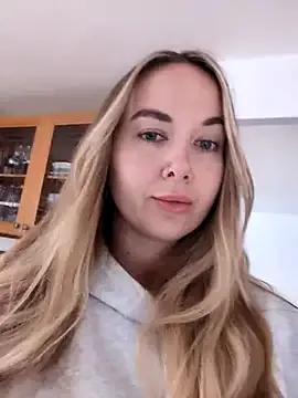 BarbieDolly_x from StripChat is Freechat