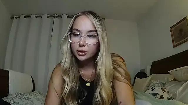 BarbieDolly_x from StripChat