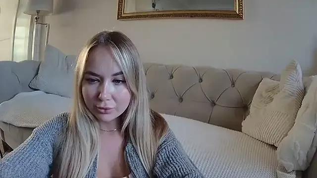 BarbieDolly_x from StripChat