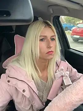 barbiplaymate from StripChat
