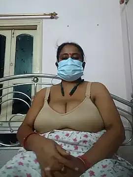 Barna_Love from StripChat is Freechat