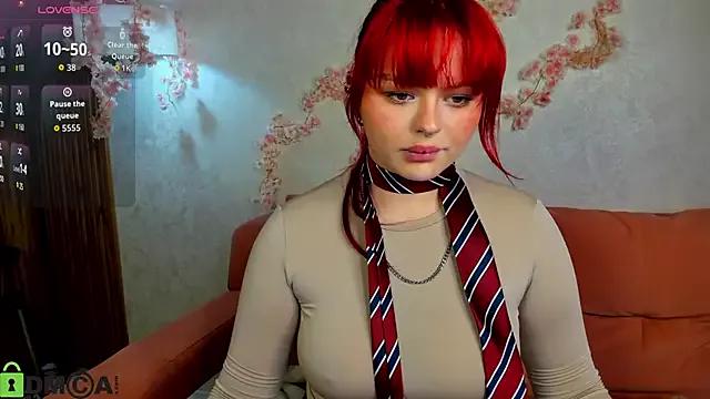 Barrbarra-Dunn from StripChat is Freechat