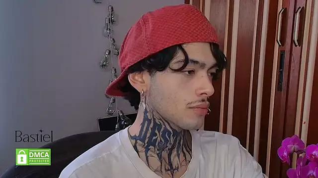 Bastiel_ webcams show profile image 